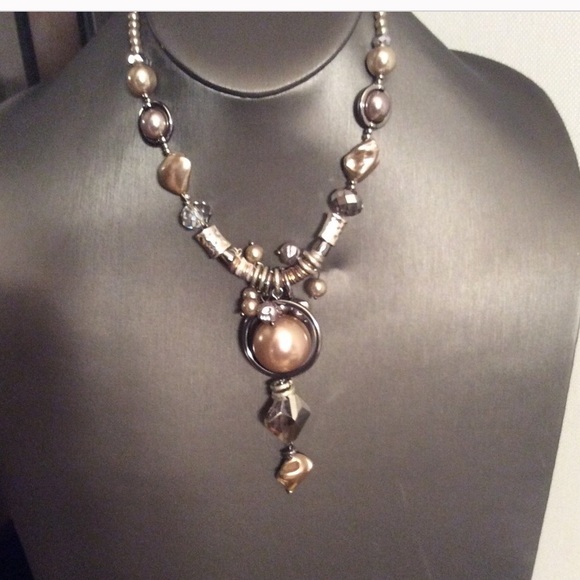 Contemporary Pearl Bead Necklace - Picture 1 of 4